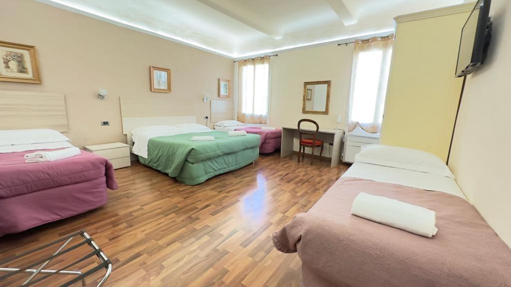 Piccolo Hotel Con Access Ztl !!! Nel Centro Storico Di Firenze !!! Εξωτερικό φωτογραφία