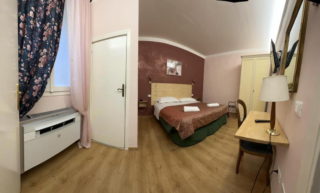 Piccolo Hotel Con Access Ztl !!! Nel Centro Storico Di Firenze !!! Εξωτερικό φωτογραφία